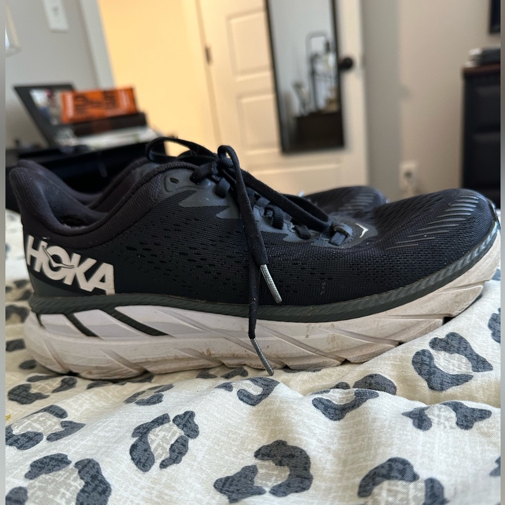 Clifton 7 size 8.5W